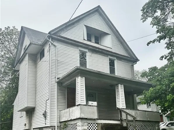 582 Rhodes Ave, Akron, OH 44307