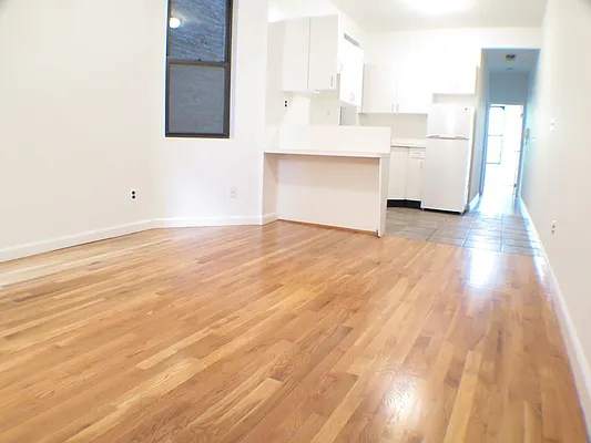 Rented by Glasser Realty LLC | media 14