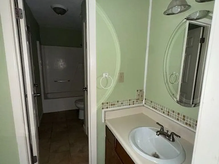 4250 Calallen Dr #3 — Photo 18