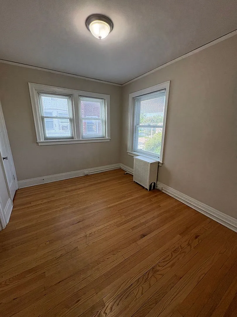 Monticello Apartments (520 S. 31st St.) — Photo 4
