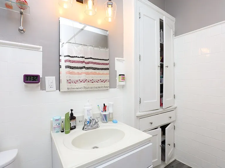 439 W Melrose St #B4 — Photo 16