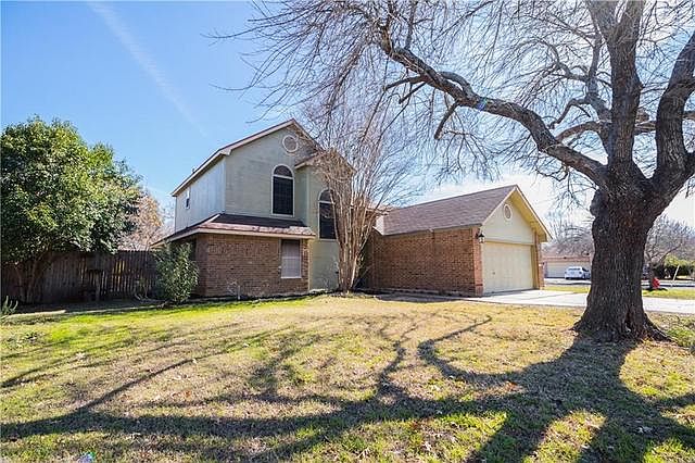 1st image of 300 N Kings Canyon Dr
