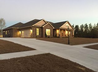 5513 Flatwoods Dr, Crestview, FL 32536