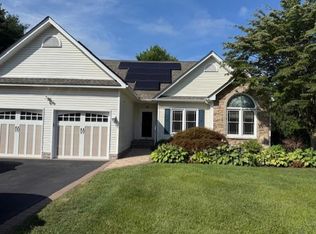 54 Southfield Rd, Calverton, NY 11933