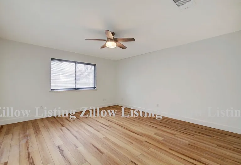 10901 Thicket Trl — Photo 12