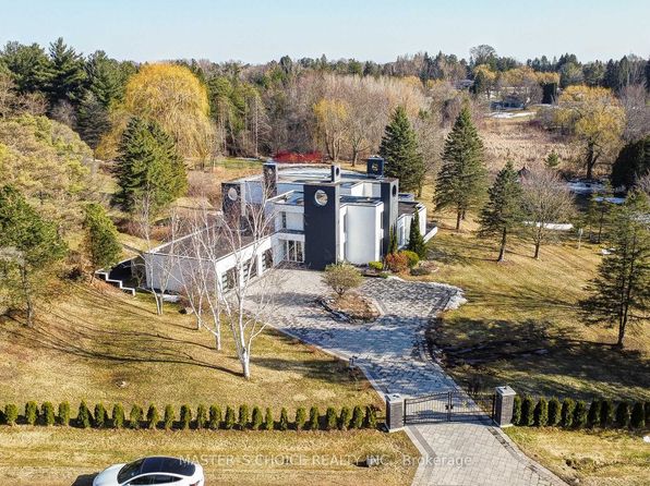 75 Kingsworth Rd, King, ON L7B 1C5