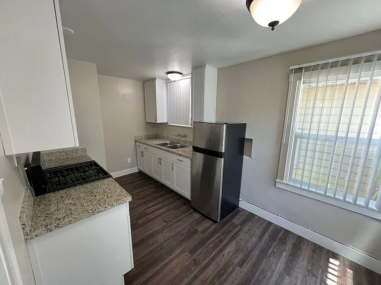 1808 P St — Photo 17