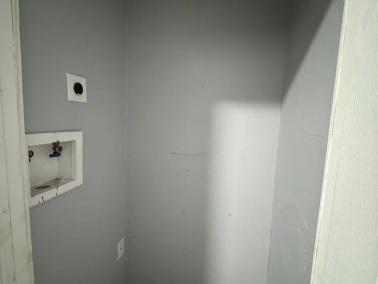 148 Rosette St #1B — Photo 8