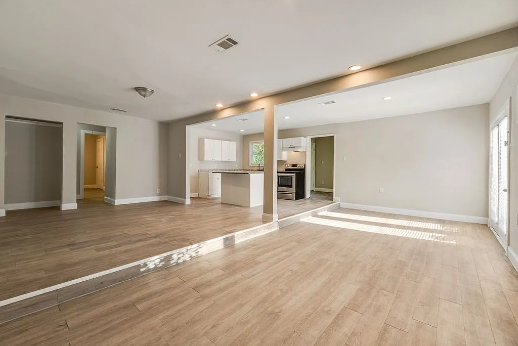 Beautiful Single Family House ! — Photo 1