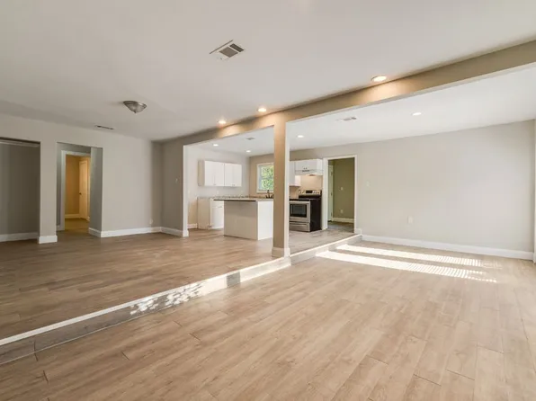 2414 Larry Dr, Dallas, TX 75228