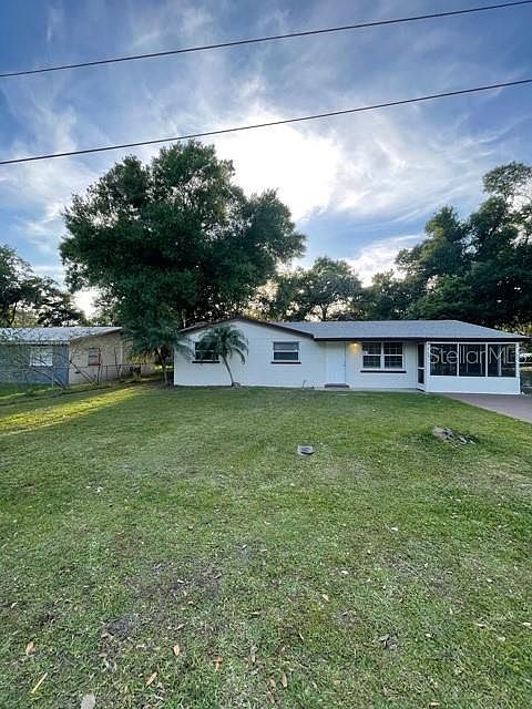 1st image of 920 Marsha Cir