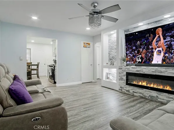 2914 Iowa Ave, South Gate, CA 90280