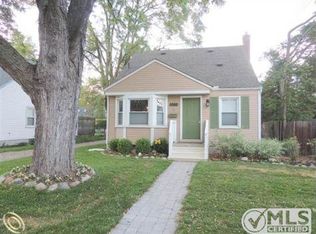 1560 Princeton Rd, Berkley, MI 48072