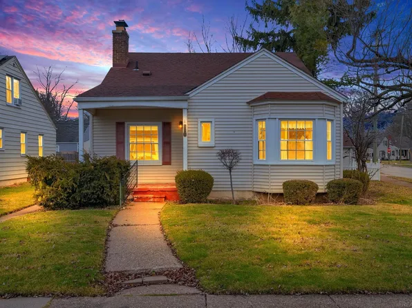 21845 Gaukler St, Saint Clair Shores, MI 48080