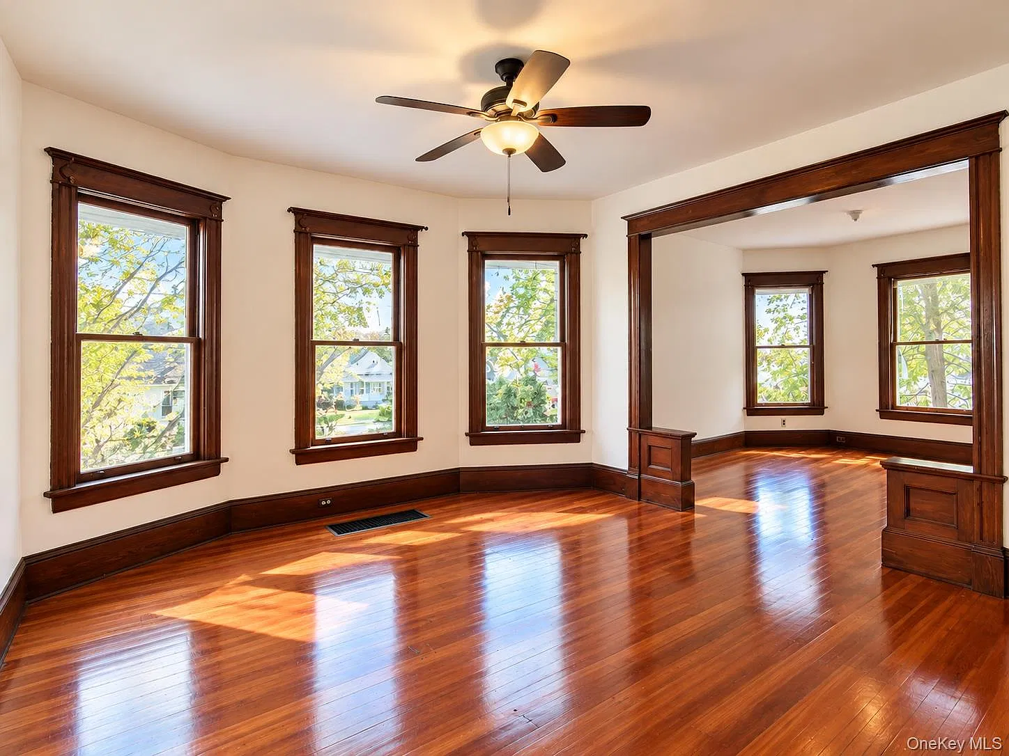 2 bed, 1.0 bath, 1369 sqft, $1,700 — Photo 4