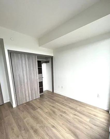 95 McMahon Dr #1203 — Photo 6