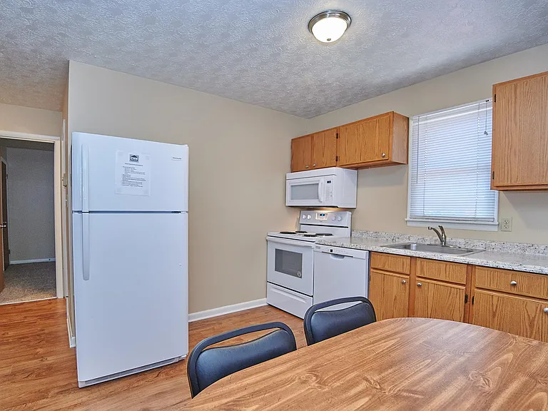 Crimson Hawk Student Housing — Photo 48