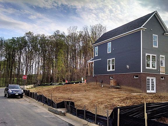 5th image of 2428 Potomac River Blvd