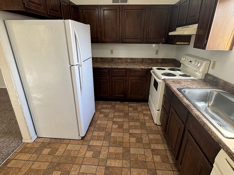 3340 Majestic Rdg — Photo 4
