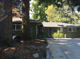 15240 NE Couch Ct, Portland, OR 97230