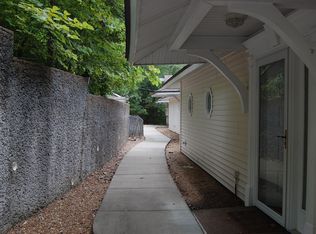 64 Cactus Rd, Lake Ozark, MO 65049