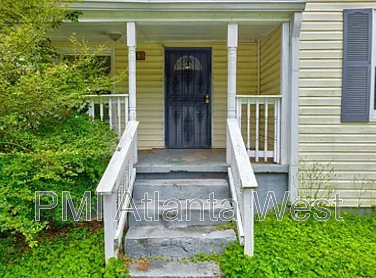 246 Stafford St NW — Photo 2