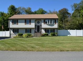 280 School St, Taunton, MA 02780