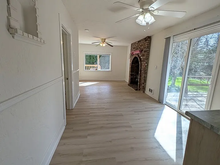 1580 Saddle Club Rd SE — Photo 8