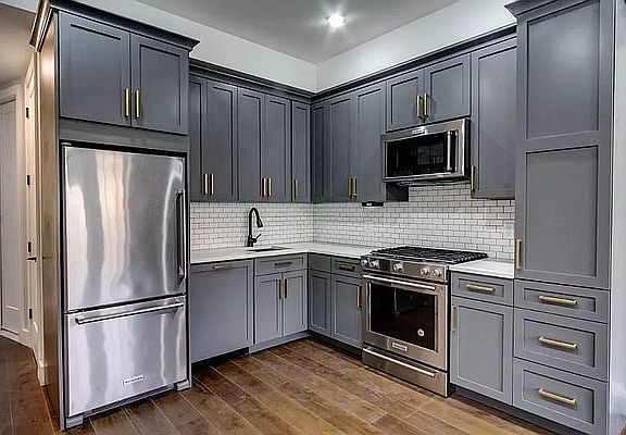 3rd image of 23 N Henry St APT 1