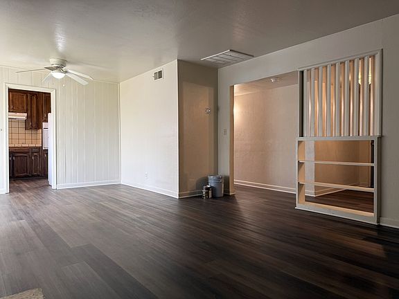 5th image of 2644 8th Ave