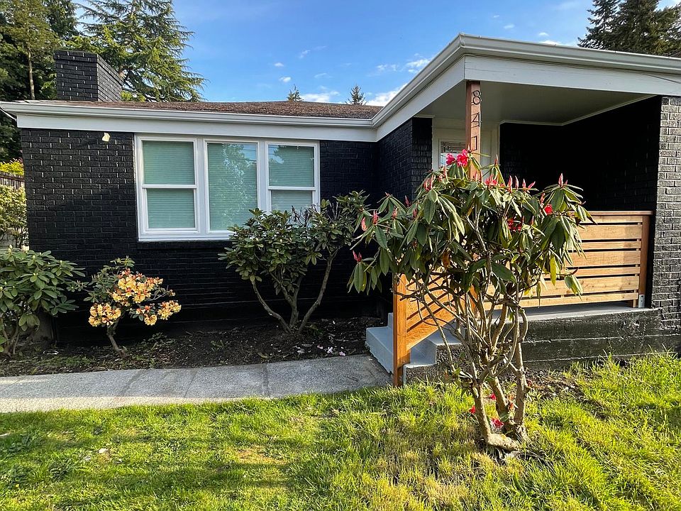 1st image of 841 NE 104th St