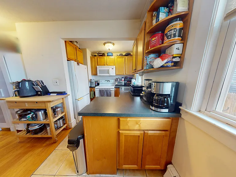 389 Highland Ave #2 — Photo 5
