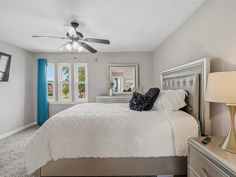 2938 Camelot Ln — Photo 28
