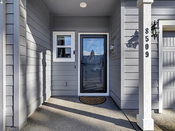 4th image of 8509 NE 14th Pl