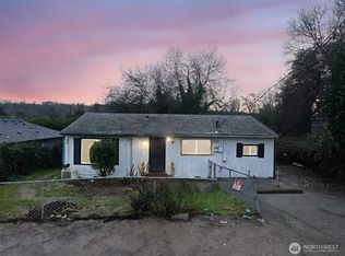 8915 10th Avenue S, Seattle, WA 98108