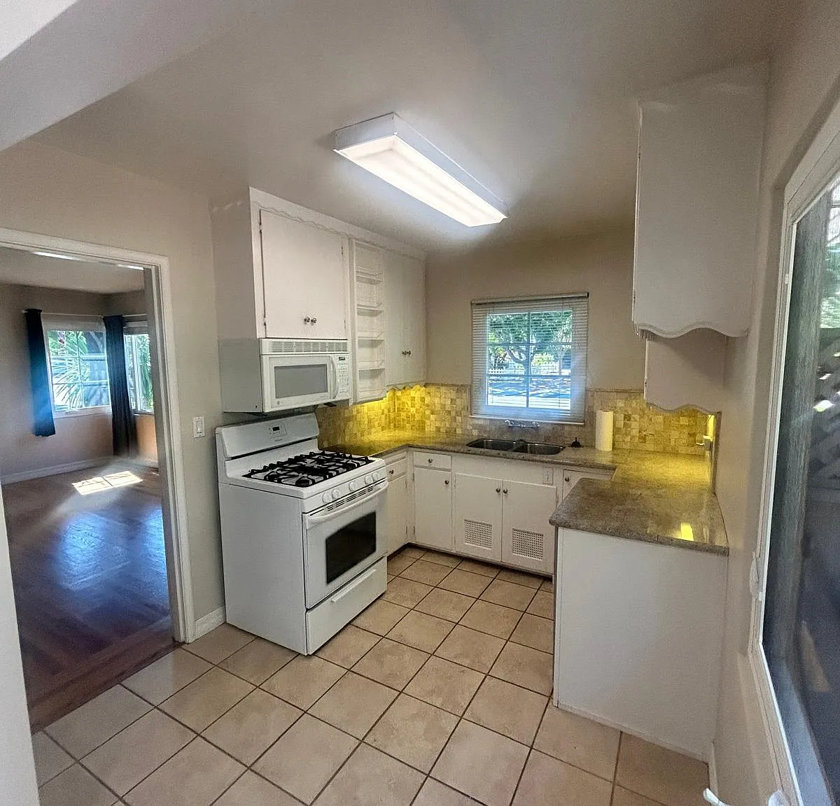 1 bed, 600 sqft, $3,750 — Photo 3