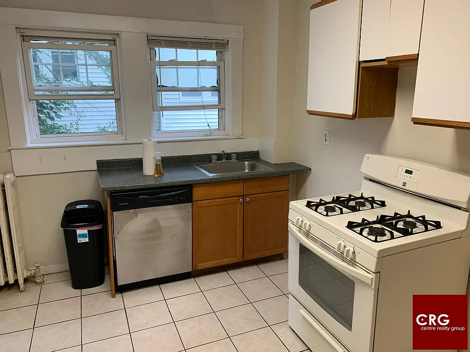 264 Foster St #1