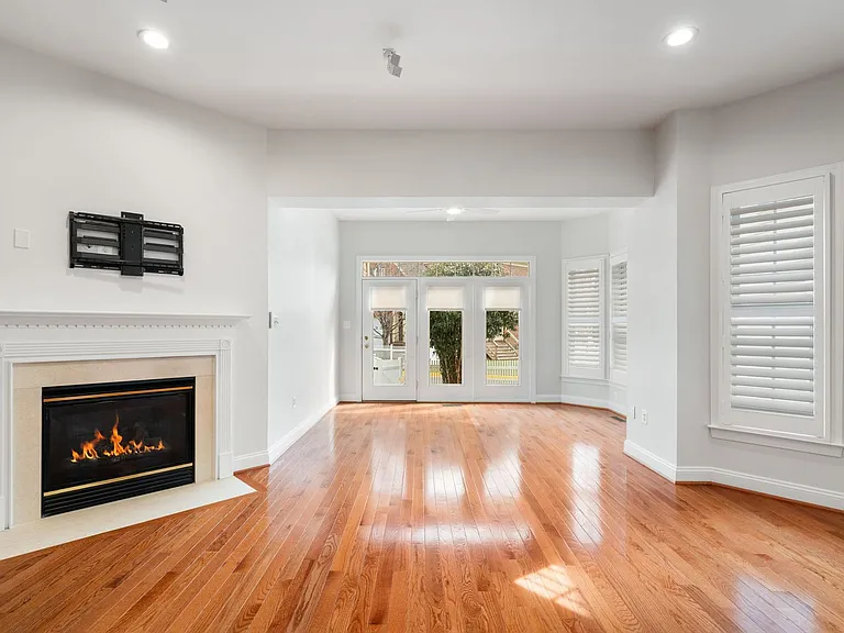 9185 Topaz St — Photo 13