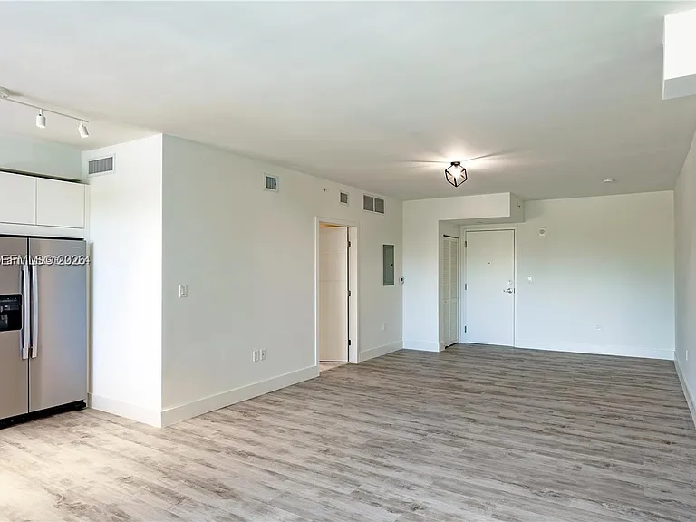 4400 Sunrise Blvd #S2-A — Photo 18