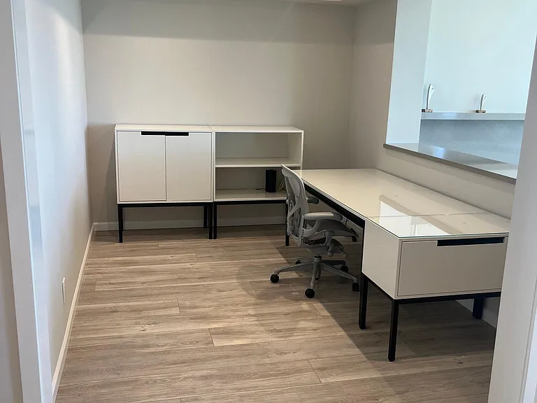 5470 La Jolla Blvd #H202 — Photo 8