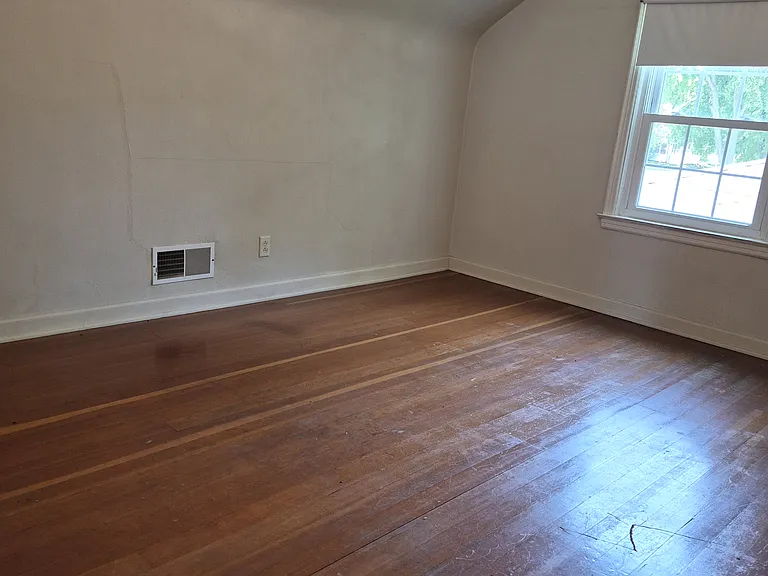 633 Harrison Ave — Photo 14
