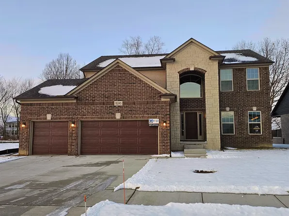 18245 Stallmann Dr, Macomb, MI 48042
