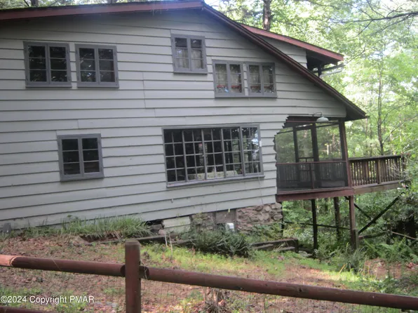 2257 Emerson Rd, Cresco, PA 18326