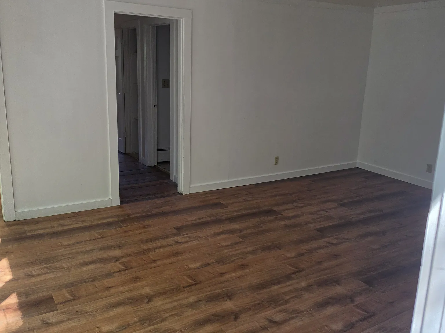 2 bed, 900 sqft, $2,000 — Photo 2
