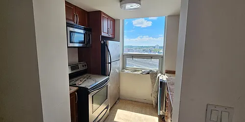 Rented by Farside Realty LLC