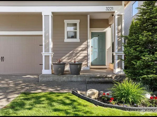3221 Hanna Dr NE, Lacey, WA 98516