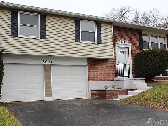 2nd image of 5071 Strathaven Dr