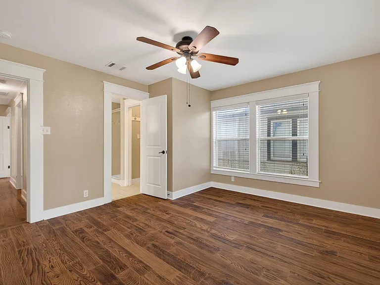 735 Cherico St — Photo 14