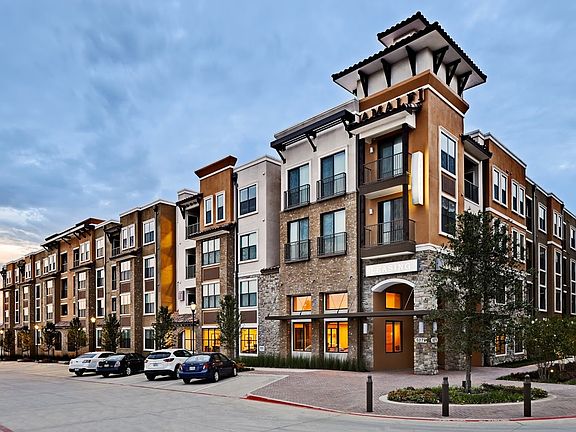2nd image of 5275 Town And Country Blvd APT 2431