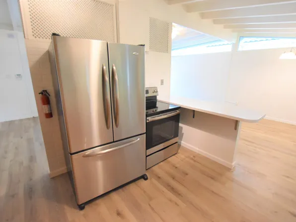 2430 Agnes Way, Palo Alto, CA 94303